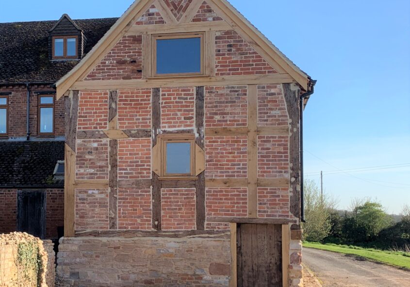 Historic properties often feature traditional timber-framed windows, leaded glass, or original stone lintels. Replacing them with modern uPVC alternatives or altering their design could harm the property’s character, which is why planning authorities carefully regulate such changes.